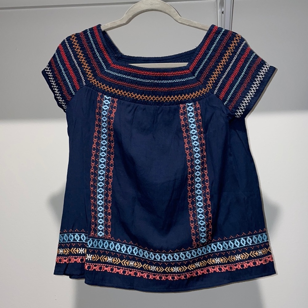 Embroidered Off the shoulder top